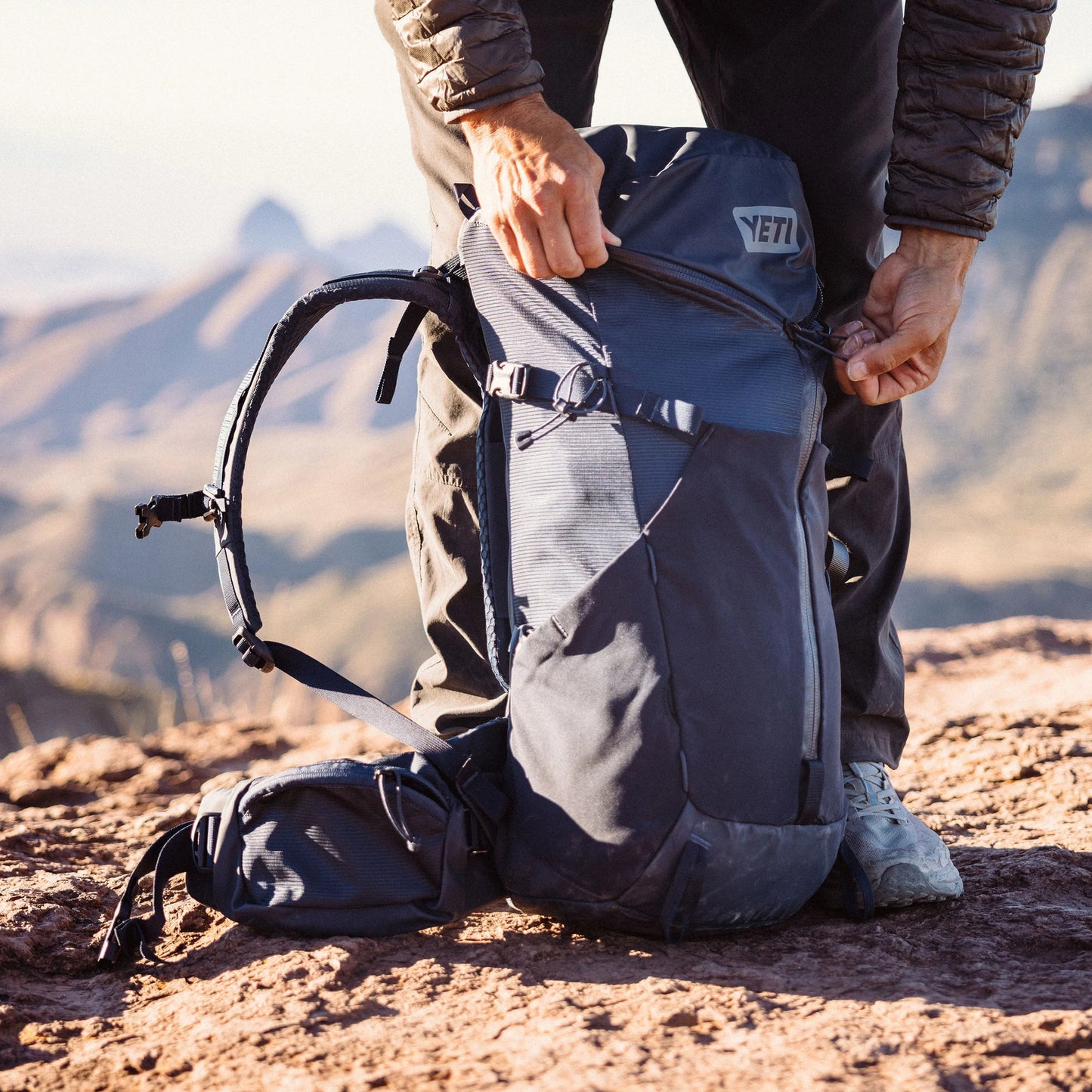 32L Men's Hiking Pack - US 2890