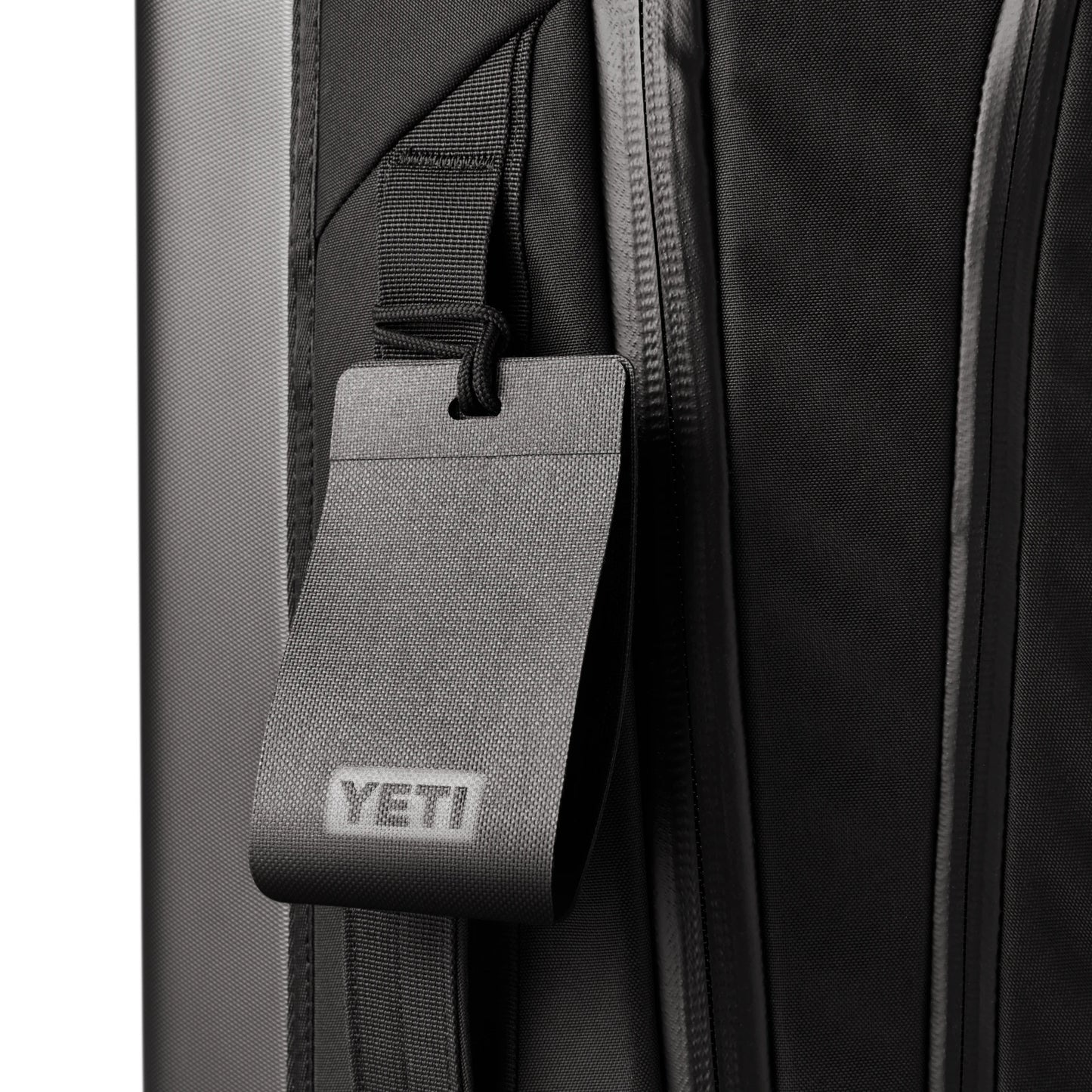 35L/22" Carry-On Luggage - US 4872