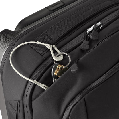 35L/22" Carry-On Luggage - US 4872