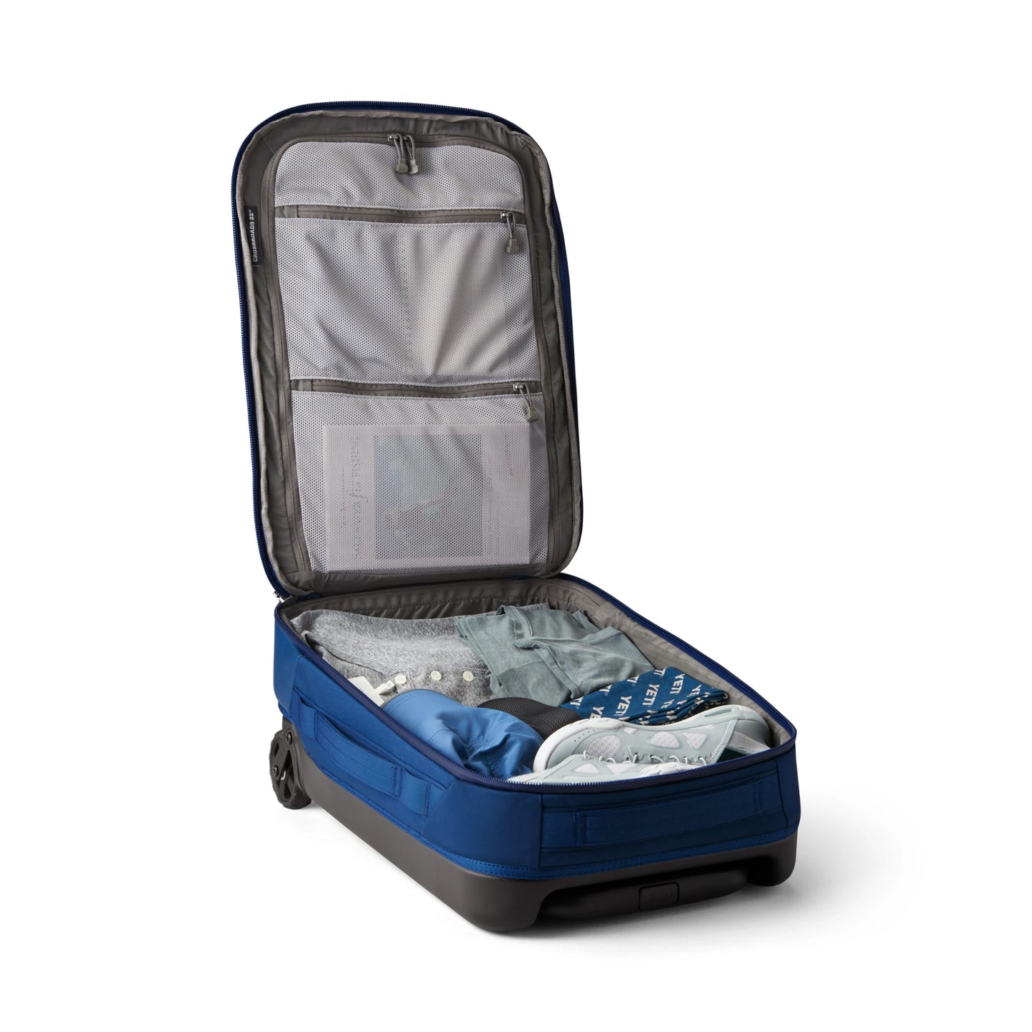 35L/22" Carry-On Luggage - US 4872